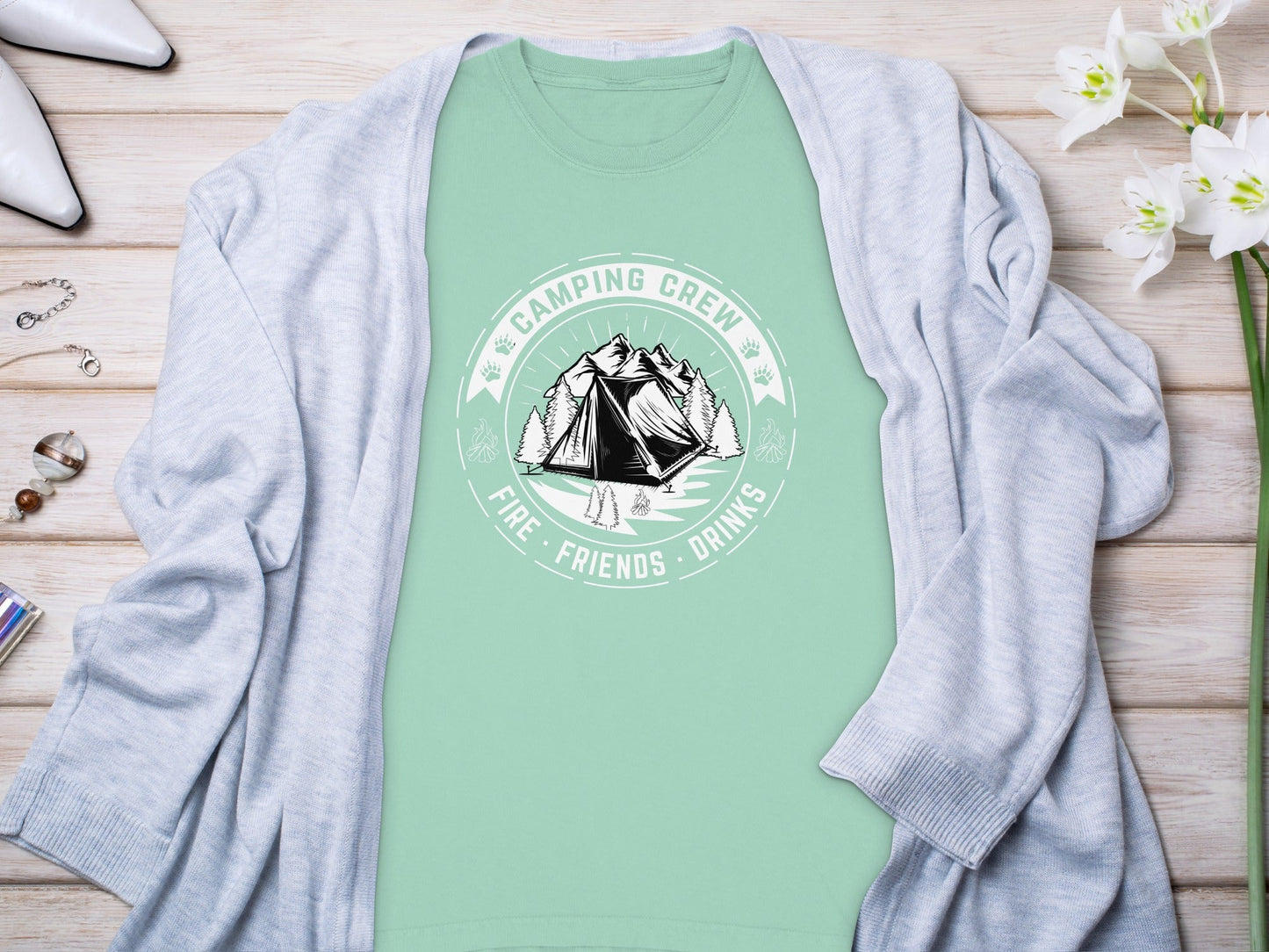 Camping Crew Fire Friends Drinks Design Long Sleeve T-Shirt