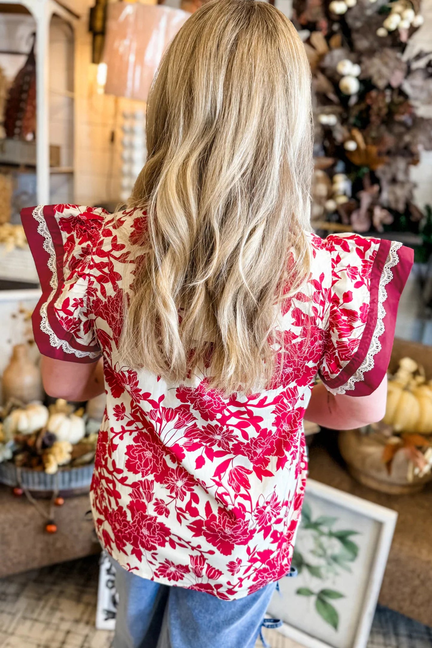 Floral Colorblock Lace V-Neck Flutter Sleeve Blouse