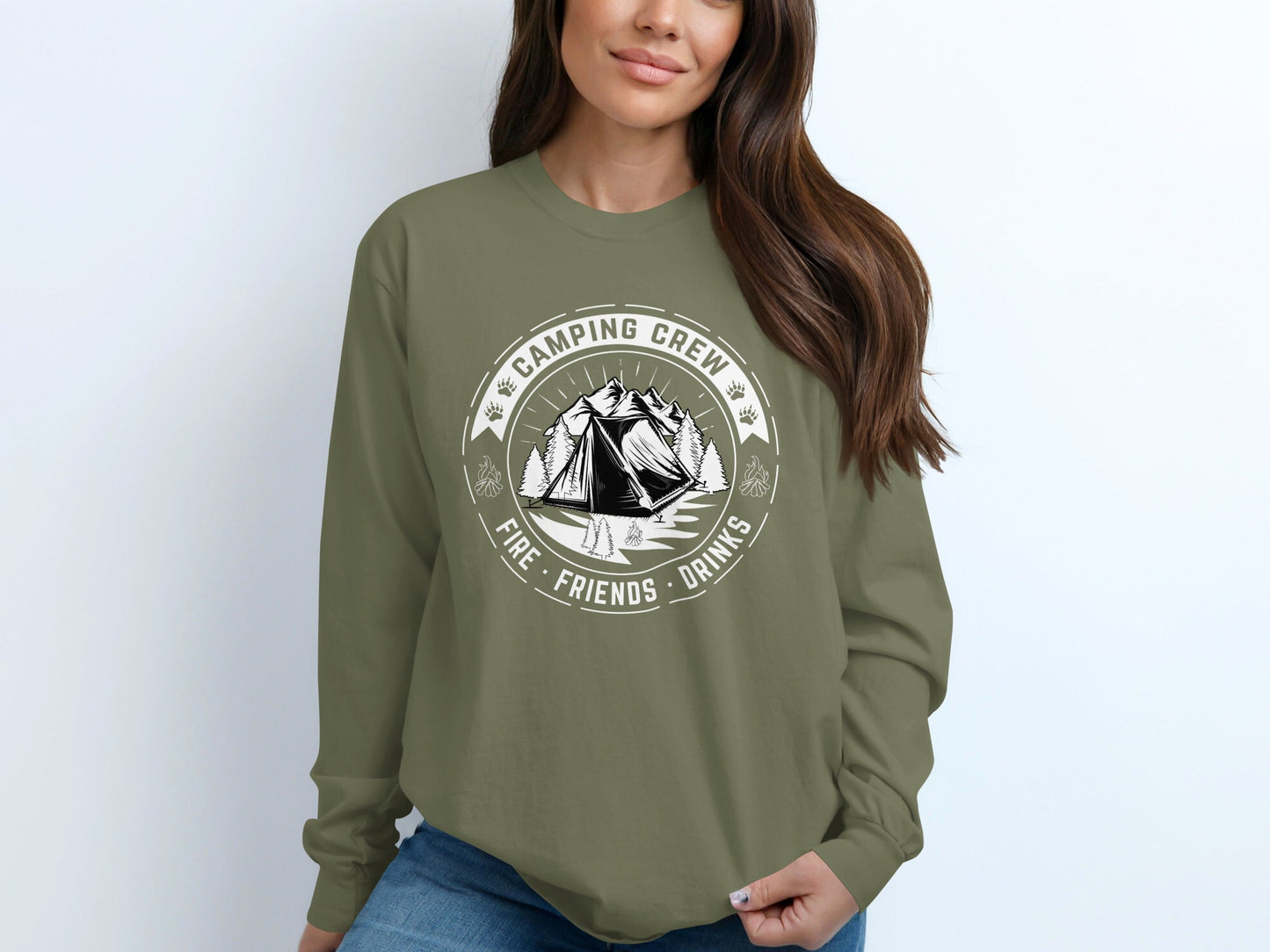 Camping Crew Fire Friends Drinks Design Long Sleeve T-Shirt