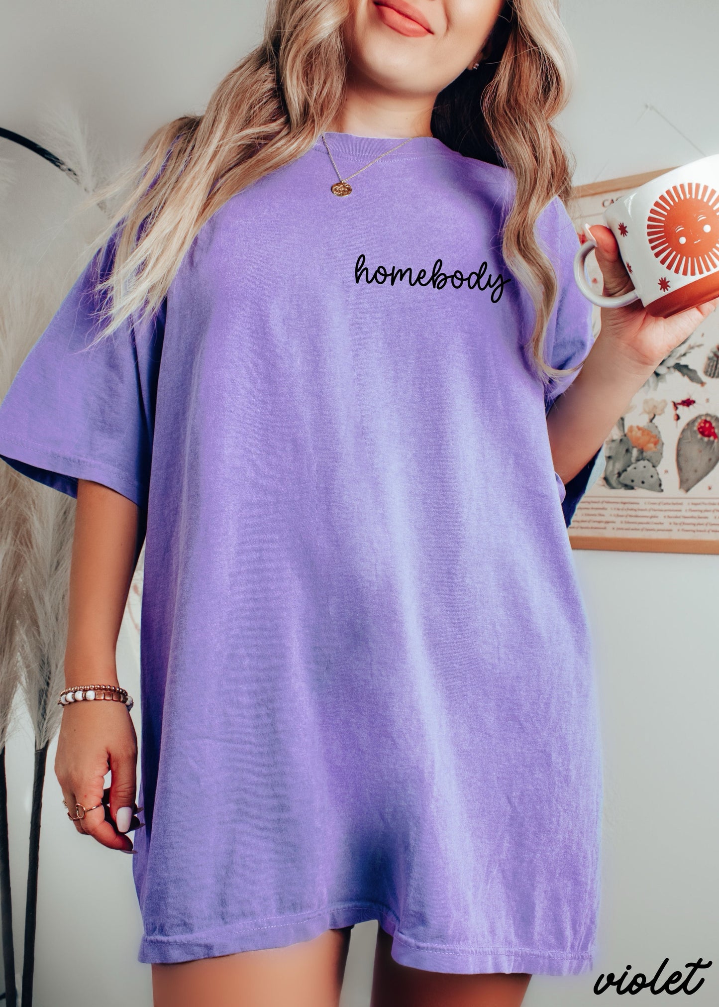 Homebody Cursive Tee *10 Colors (S-3X)