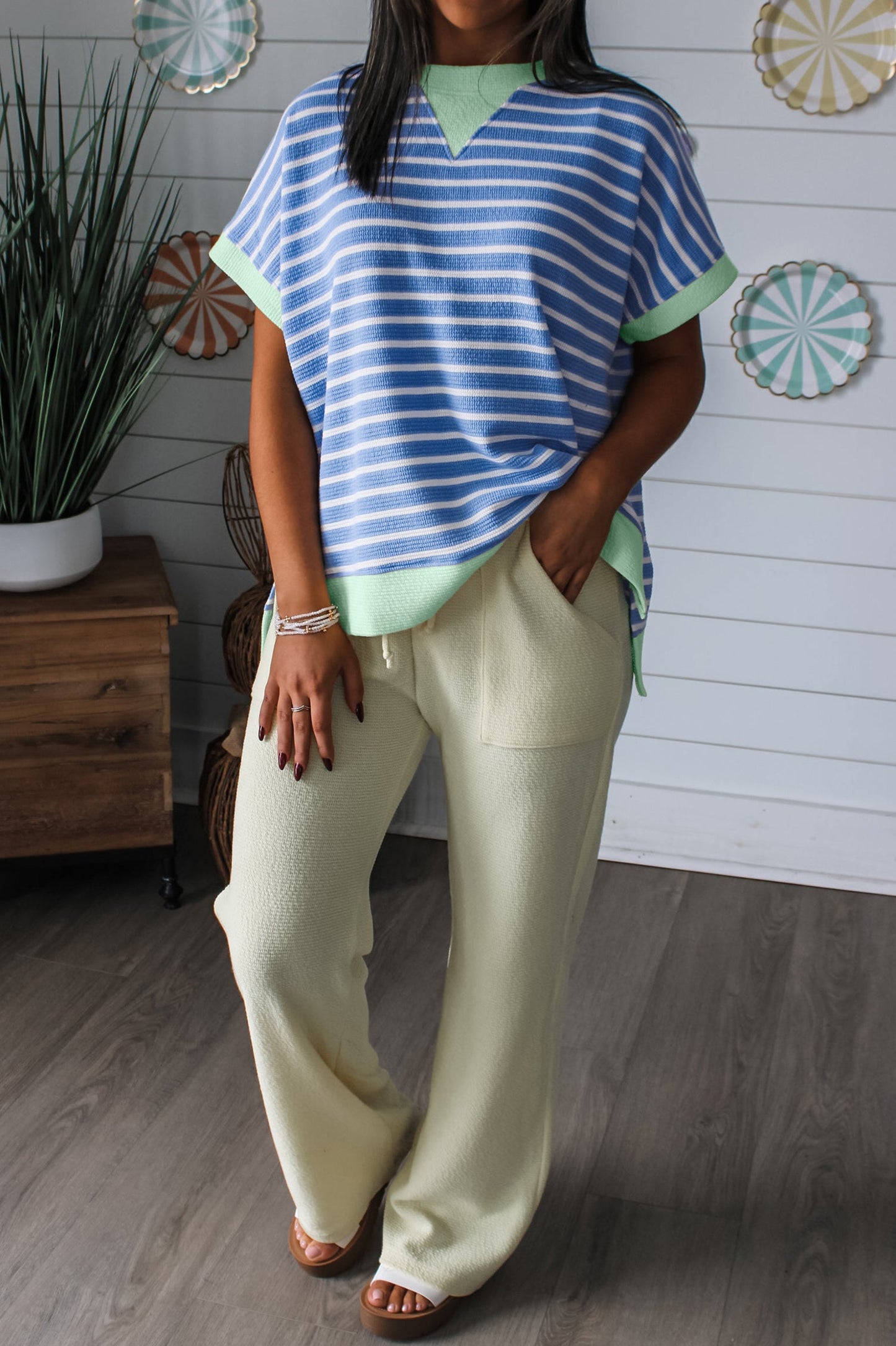 Stripe Contrast Trim Short Sleeve Top